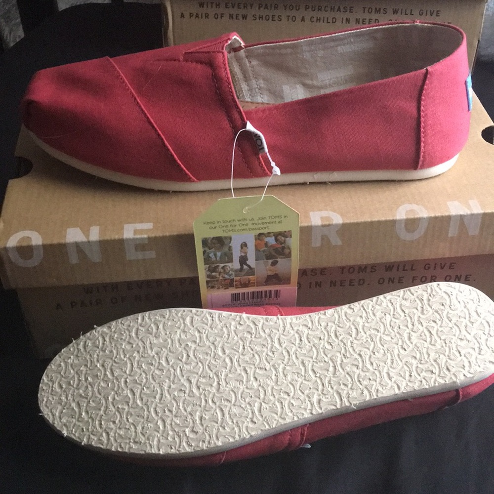 Red Toms
